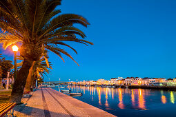Abendstimmung, Blick über den Rio Gilao auf das Fischerviertel, Tavira, Algarve, Portugal