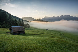 Sunrise at lake Geroldsee, Wagenbruechsee, Kruen, near Garmisch-Partenkirchen, Upper Bavaria, Bavaria, Germany