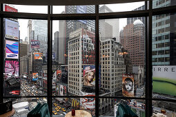 Rooftop Bar, Times Square, theater district, Midtown, Manhattan, New York, USA