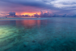 Sonnenuntergang, Meeru Island Resort, Meerufenfushi, Nord-Male-Atoll, Malediven