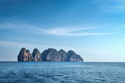 View towards infamous ''the Beach'' island Ko Phi Phi Leh, Phi Phi Islands, Thailand, Southeast Asia