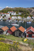 Swedish cottages by the Canal of Hamburgsund, Island Hamburgö, Bohuslän, Västergötland, Götaland, South Sweden, Sweden, Scandinavia, Northern Europe, Europe