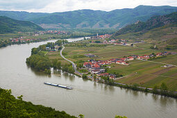 View from the Ferdinandswarte at Dürnstein and Unterloiben , Wachau , River Danube , Niederösterreich , Lower Austria , Austria , Europe