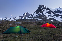 zwei Zelte, Högvagltindane, Jotunheimen Nationalpark, Sogn og Fjordane, Norwegen