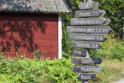 Signpost on the island of Finnhamn, Stockholm archipelago, Uppland, Stockholms land, South Sweden, Sweden, Scandinavia, Northern Europe