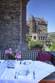 Hotel und Restaurant auf Burg Schönburg in Oberwesel am Rhein, Oberes Mittelrheintal, Rheinland-Pfalz, Deutschland, Europa