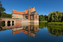 Huelshoff moated castle, near Havixbeck, Muensterland, North-Rhine Westphalia, Germany