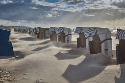 Sturm in Warnemünde, Ostseeküste, Mecklenburg Vorpommern, Deutschland