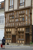 Sogenanntes Maison du Pilori 16.Jh. an der Place du Pilori , Joigny , Dept. Yonne , Region Burgund , Frankreich , Europa
