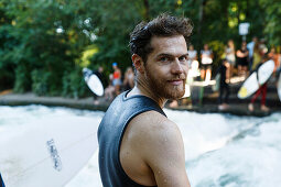 Surfer, Eisbach, München, Bayern, Deutschland