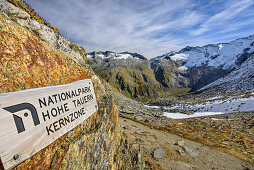 Signpost of National Park Hohe Tauern, pass Birnluecke, National Park Hohe Tauern, Dreilaendertour, Zillertal Alps, South Tyrol, Italy