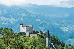 Die Burg Gutenberg ist eine hochmittelalterliche Burg, Balzers, Liechtenstein