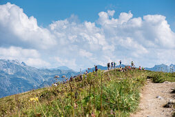 Hiking on Fellhorn ridge, mountain panorama, hiking trails, summer, Oberstdorf, Oberallgaeu, Germany