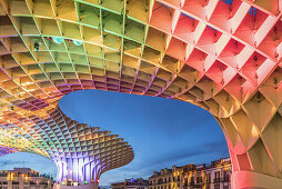 Metropol-Sonnenschirm an der Plaza de la Encarnacion in Sevilla, J. Mayer Hermann Architekten, gebundenes Holz mit Polyurethan-Beschichtung, nur redaktionelle, Sevilla, Andalusien Spanien