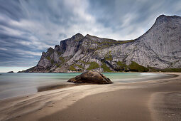 Strand, Sand, Berge, Meer, Bunes, Moskenesoya, Lofoten, Nordland, Norwegen, Europa