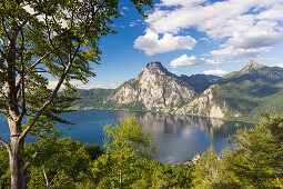 Lake Traunsee, Traunkirchen, Mount Traunstein, Upper Austria, Austria, Europe