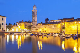 Harbour of Lazise by the Lake Garda, Northern Italien Lakes, Veneto, Northern Italy, Italy, Southern Europe, Europe