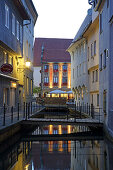 Untere Bachgasse, Blick auf das Steuerhaus, Memmingen, Schwaben, Bayern, Deutschland