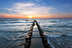 Breakwater, spur dyke at the beach near Ahrenshoop, Baltic Sea, Mecklenburg-West Pomerania, Germany