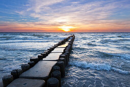 Breakwater, spur dyke at the beach near Ahrenshoop, Baltic Sea, Mecklenburg-West Pomerania, Germany