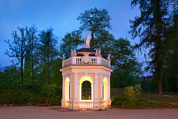 Brunnen, Staatspark Wilhelmsbad, Hanau, Hessen, Deutschland