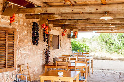 Small tavern Refugio del Águila next to the Mirador del Aguila Bunker, Mallorca, Balearic Islands, Spain