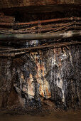 UNESCO Welterbe Bergwerk Rammelsberg, mineralische Ablagerungen im Gestein, Goslar, Harz, Niedersachsen, Deutschland