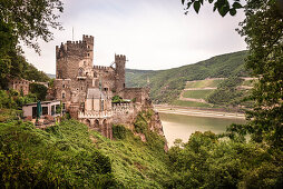 UNESCO Welterbe Oberes Mittelrheintal, Romantik Schloß Rheinstein, Bingen am Rhein, Rheinland-Pfalz, Deutschland