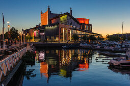 Oper am Hafen , Schweden