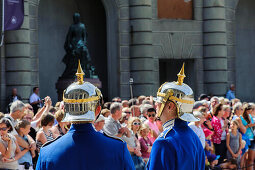 Wachen vor dem Wachwechsel am könglichem Schloss , Stockholm, Schweden