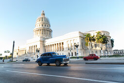 blue oldtimer, Capitol, Kapitol, Capitolio, governmental seat, historic town, center, old town, between Habana Vieja and Habana Centro, family travel to Cuba, parental leave, holiday, time-out, adventure, Havana, Cuba, Caribbean island