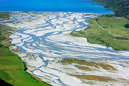 Blick auf Dart River-Tal und Lake Wakatipu, vom Mount Alfred, Fiordlands Nationalpark, UNESCO Welterbe Te Wahipounamu, Queenstown-Lake District, Otago, Südinsel, Neuseeland