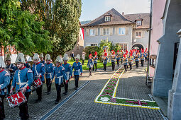 Marching band, Corpus Christi, Feast of Corpus Christi, procession, Sipplingen, Lake Constance, Baden-Wuerttemberg, Germany, Europe
