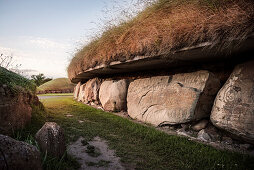 carvements at burial mound Knowth, pre-historic cult place Brú na Bóinne, County Meath, Boyne valley, Ireland, Europe, UNESCO World Heritage Site