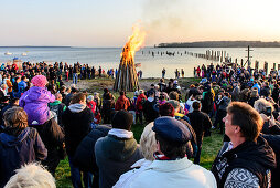 Osterfeür am Salzhaff Rerik, Ostseeküste, Mecklenburg-Vorpommern, Deutschland