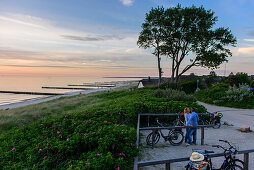 Haus am Strand in Ahrenshoop, Fischland, Ostseeküste, Mecklenburg-Vorpommern,  Deutschland