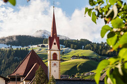 Pfarrkirche von Wolkenstein in Gröden, Südtirol, Italien