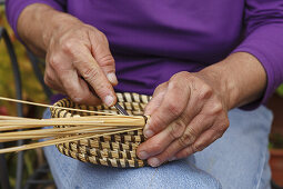 basketry, basket weaving, handcraft, hands, Villa de Mazo, UNESCO Biosphere Reserve, La Palma, Canary Islands, Spain, Europe