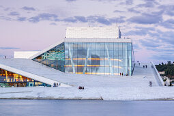 Neues Opernhaus der Norwegischen Oper in Oslo, Østlandet, Ostnorwegen, Norwegen, Skandinavien, Nordeuropa, Europa