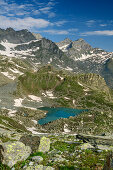 Herzförmiger See Lago Chiaretto vor Cottischen Alpen, Giro di Monviso, Monte Viso, Monviso, Cottische Alpen, Piemont, Italien