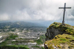 Cross at summit of Hoher Ifen with plateau Gottesackerplateau in background, Hoher Ifen, Allgaeu Alps, valley of Walsertal, Vorarlberg, Austria