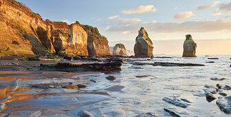 Küste bei den Three Sisters, Taranaki, Nordinsel, Neuseeland, Ozeanien