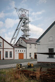 Förderturm am Silberbergwerk Reiche Zeche, Bergakademie Freiberg, UNESCO Welterbe Montanregion Erzgebirge, Freiberg, Sachsen