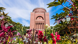Das Planetarium wurde 1930 im Hamburger Stadtpark in einen ehemaligen Wasserturm gebaut, Winterhude, Hamburg, Deutschland