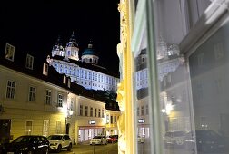 Abends, Altstadt mit Kloster Melk, Niederösterreich, Österreich