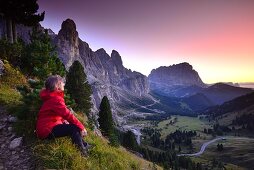 Sonnenuntergang am Grödner Joch mit Sella Langkofel, Dolomiten, Südtirol, Italien