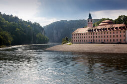 Donaudurchbruch am Kloster Weltenburg, Donau, Bayern, Deutschland