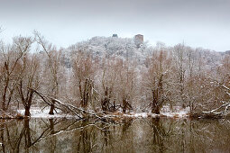 Ruhr meadows in winter, view to Blankenstein Castle, near Hattingen, Ruhr area, North Rhine-Westphalia, Germany