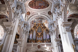 View of the organ in St. Stephan Cathedral, Passau, Lower Bavaria, Bavaria, Germany, Europe