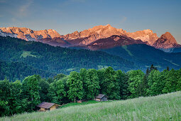 Wetterstein Mountains with Alpspitze and Zugspitze in the morning light, Werdenfelser Land, Werdenfels, Bavarian Alps, Upper Bavaria, Bavaria, Germany